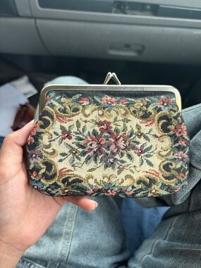 1950s Vintage Floral Tapestry Coin Purse - Beige and Multi